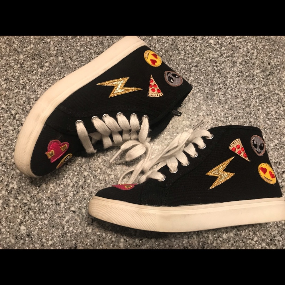 Girls size 1 SO high tops with patches